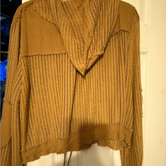 Pol Shacket - Picture 2 of 2